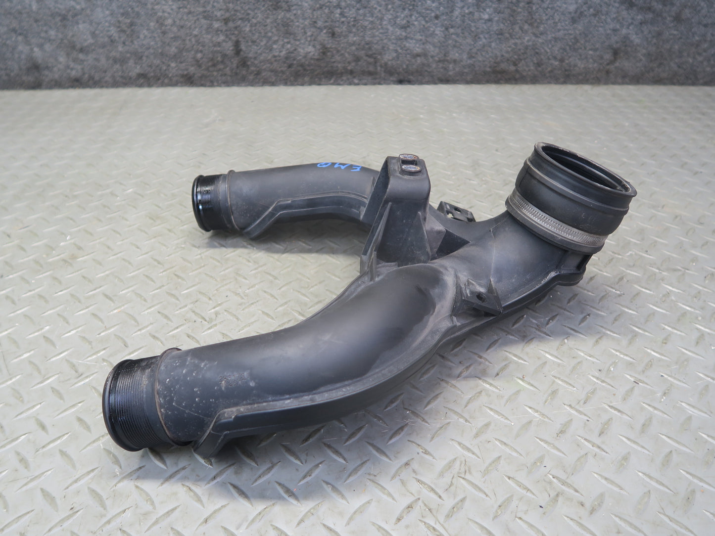 14-21 Maserati Quattroporte M156 SQ4 Air Intake Inlet Duct Tube W/ MAF Sensor