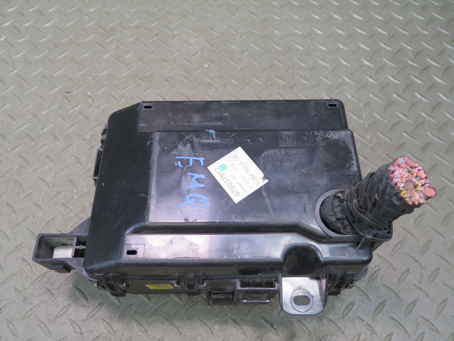 2017-2021 Maserati Quattroporte SQ4 M156 Under Hood Fuse Relay Junction Box