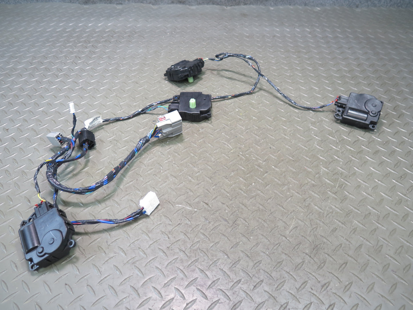 2014-2021 Maserati Quattroporte M156 A/C Heater Flap Door Actuator Motor Set