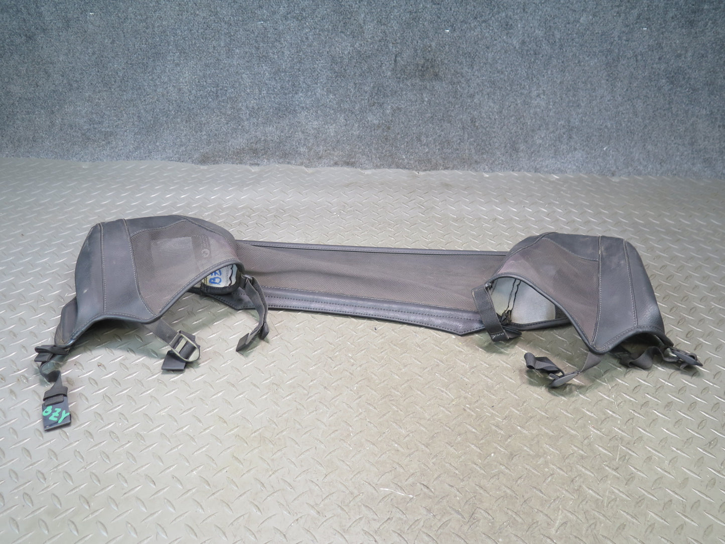 03-08 BMW E85 Z4 Roadster Wind Deflector Screen 0150671 OEM