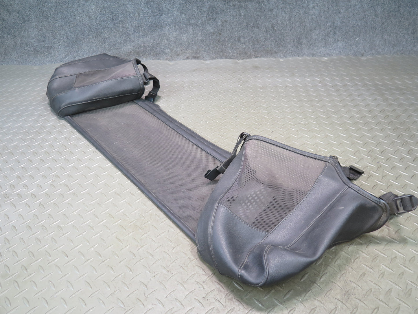 03-08 BMW E85 Z4 Roadster Wind Deflector Screen 0150671 OEM