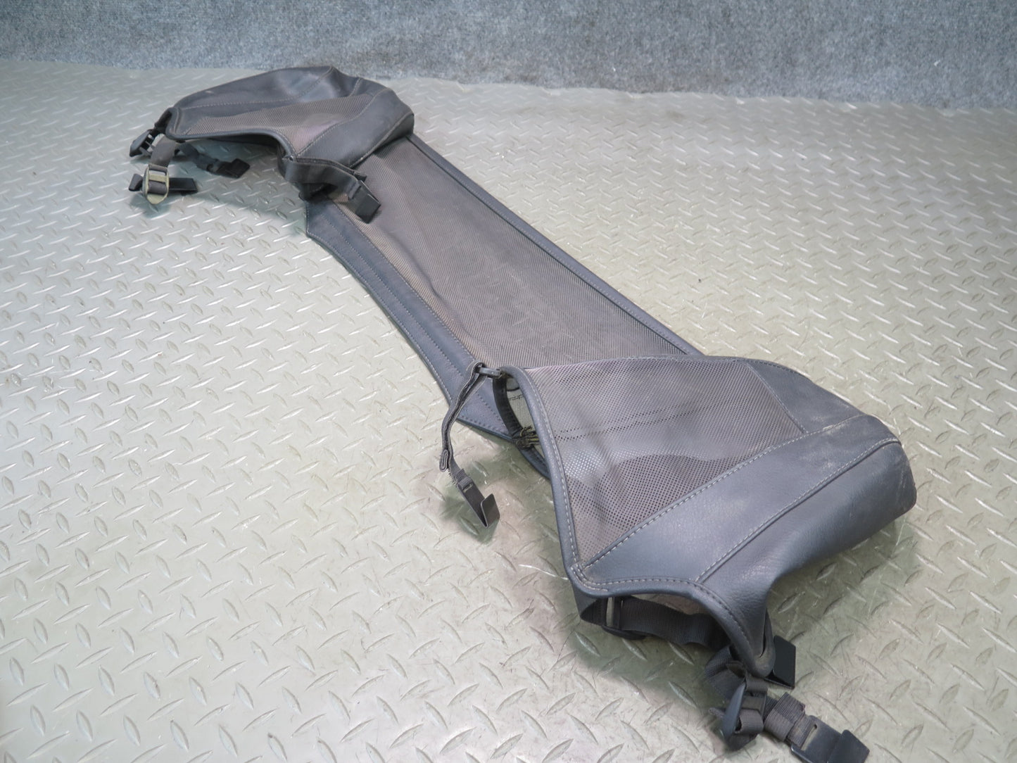 03-08 BMW E85 Z4 Roadster Wind Deflector Screen 0150671 OEM