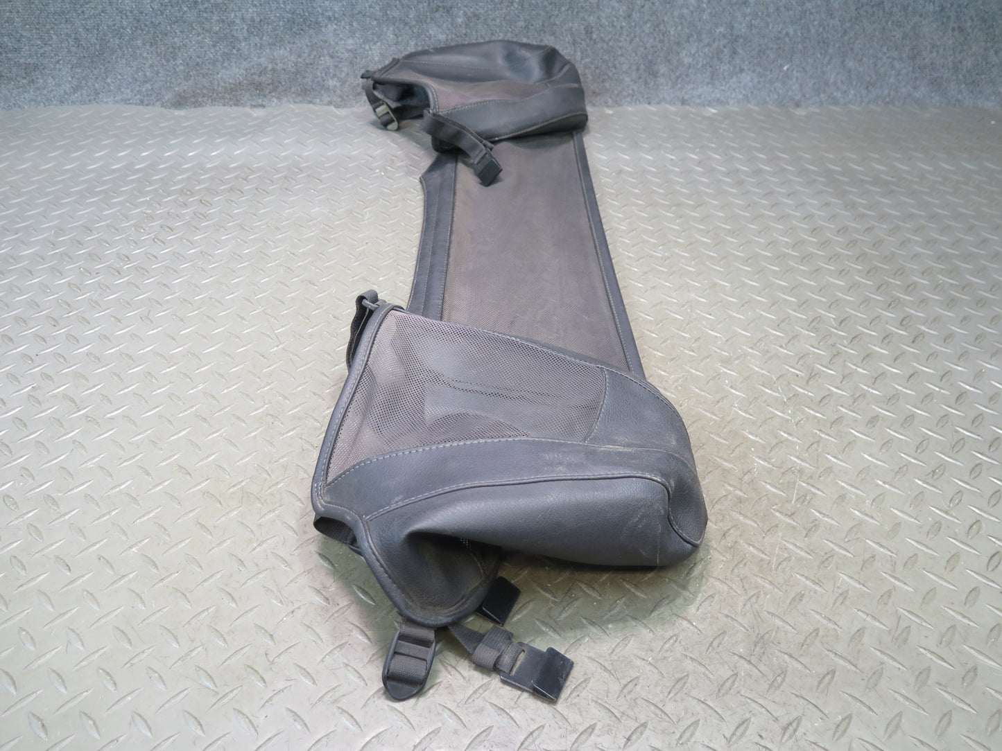 03-08 BMW E85 Z4 Roadster Wind Deflector Screen 0150671 OEM
