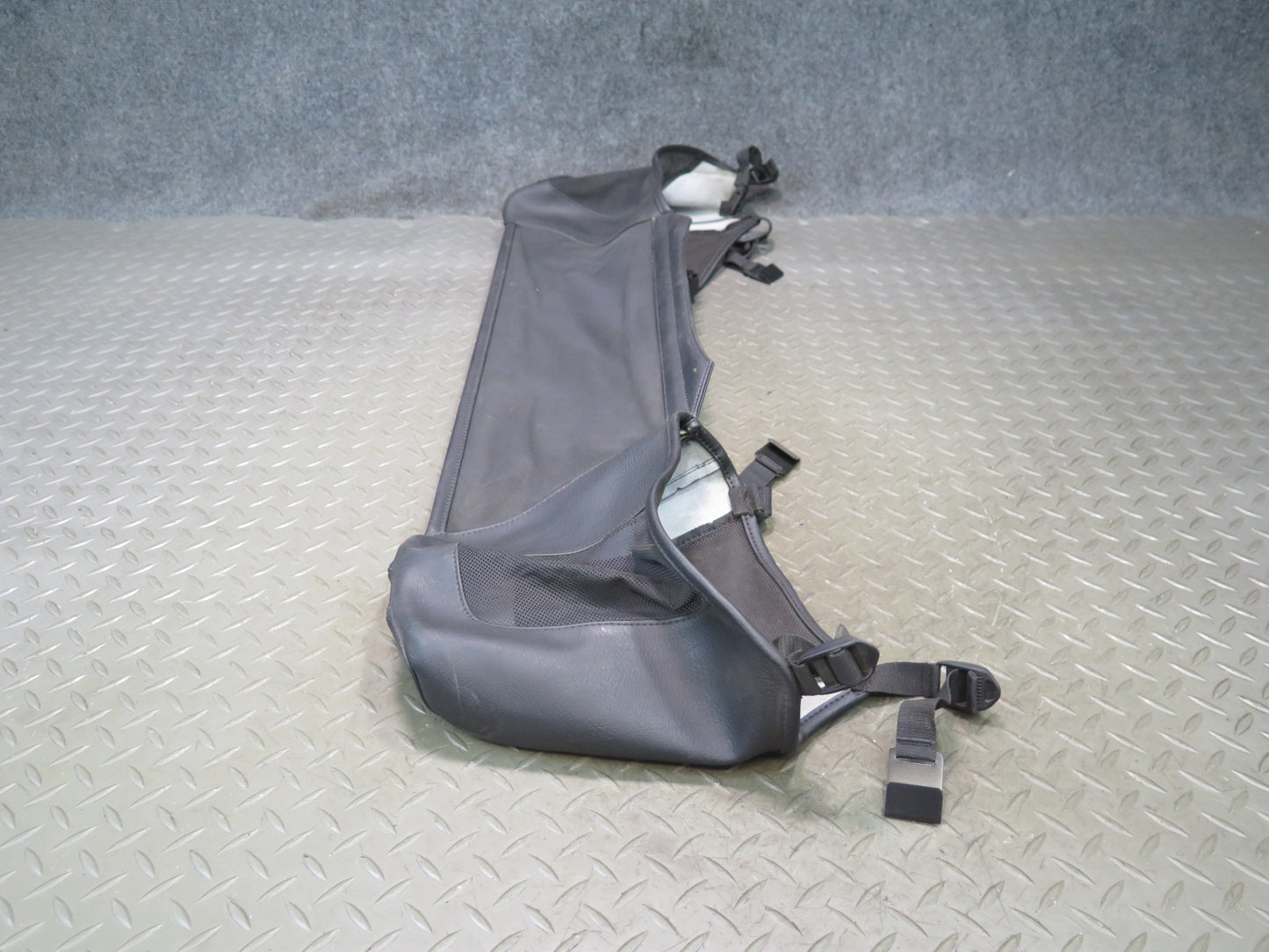 03-08 BMW E85 Z4 Roadster Wind Deflector Screen 0150671 OEM