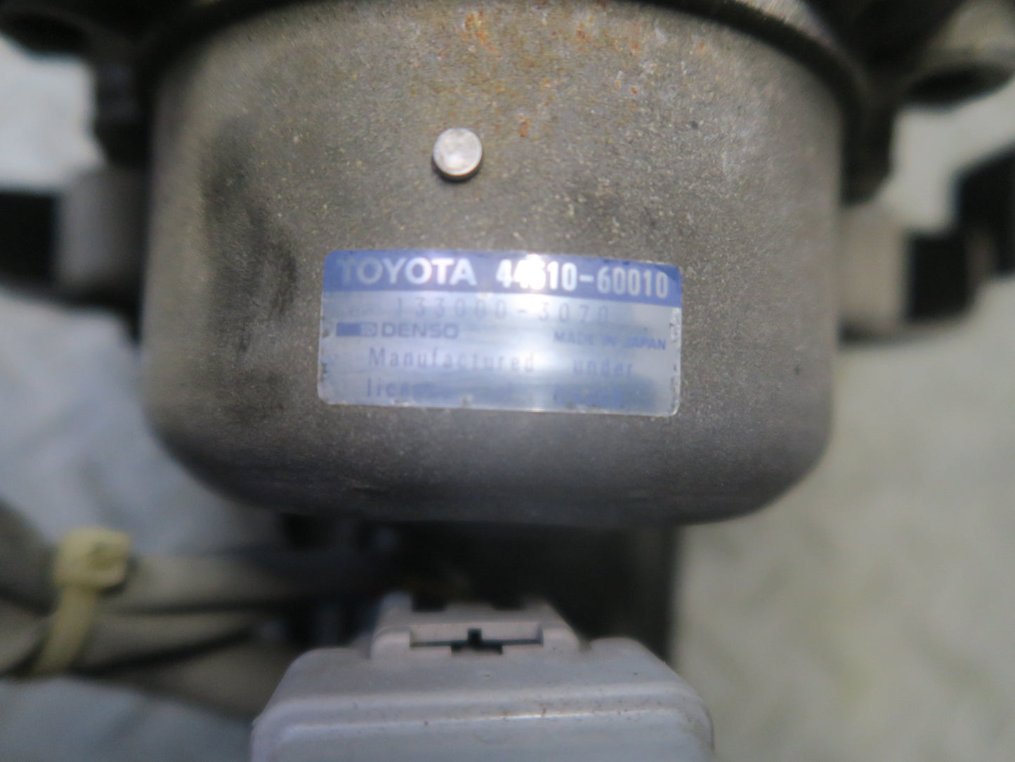 1996-1997 Lexus FZJ80L LX450 Anti Lock Brake ABS Actuator Pump 44510-60010