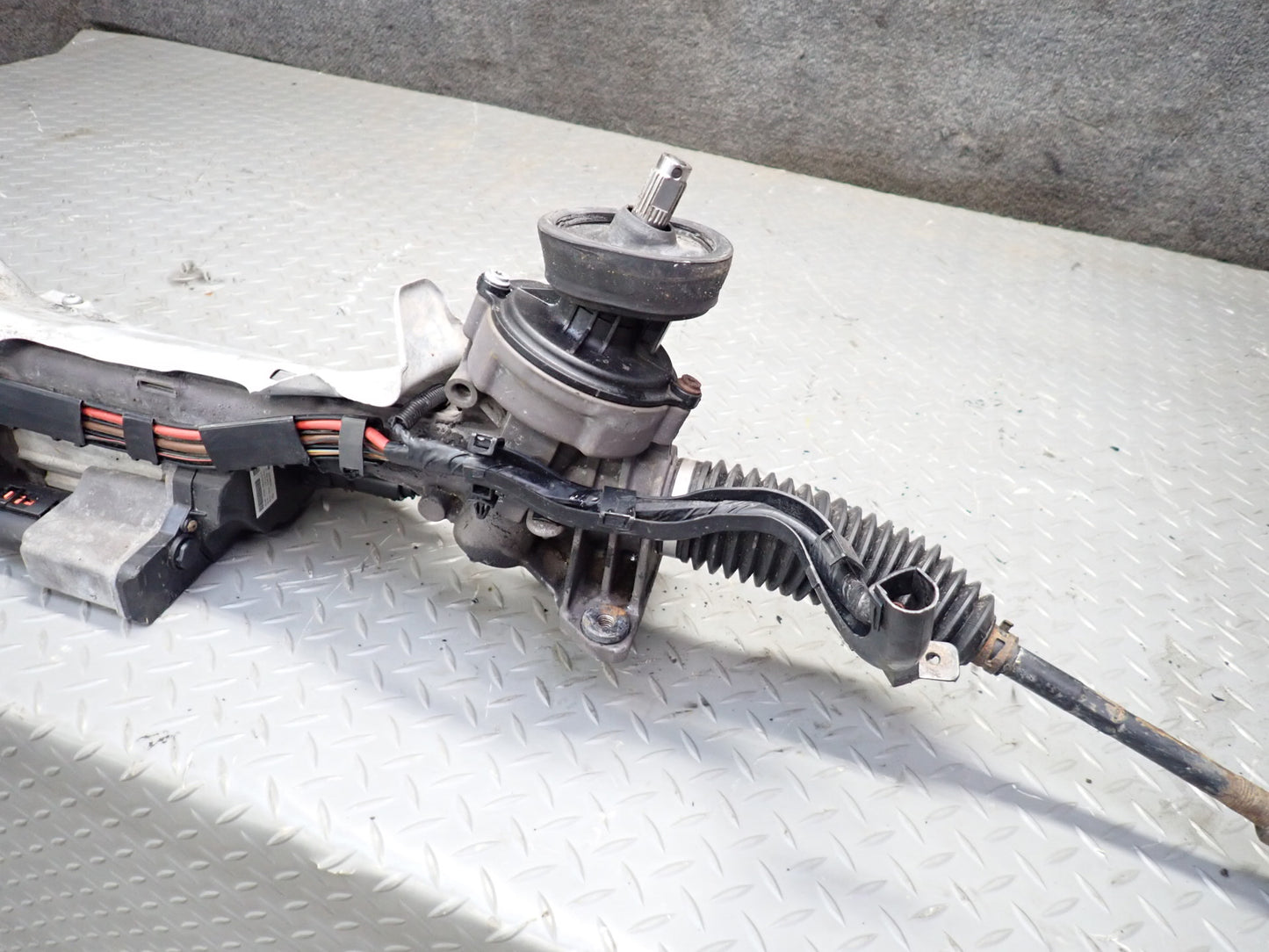 06-09 VW Golf MK5 R32 Power Steering Gear Rack & Pinion 1K1909144M