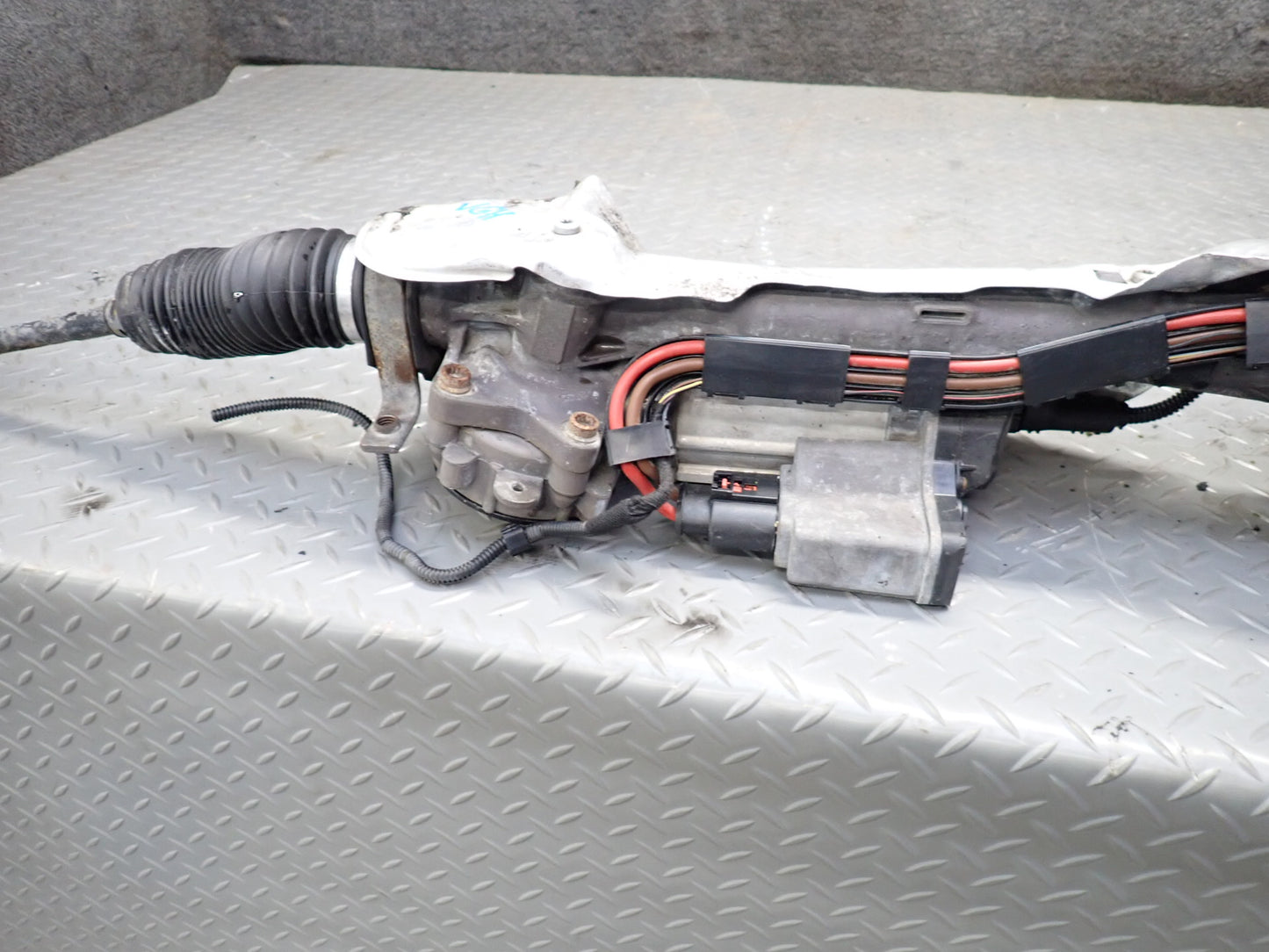 06-09 VW Golf MK5 R32 Power Steering Gear Rack & Pinion 1K1909144M