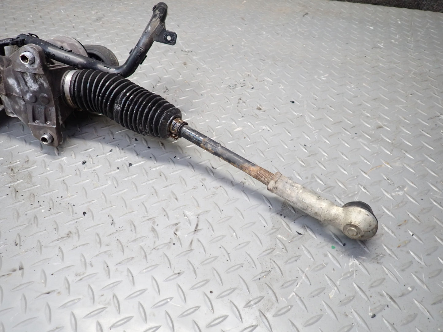 06-09 VW Golf MK5 R32 Power Steering Gear Rack & Pinion 1K1909144M