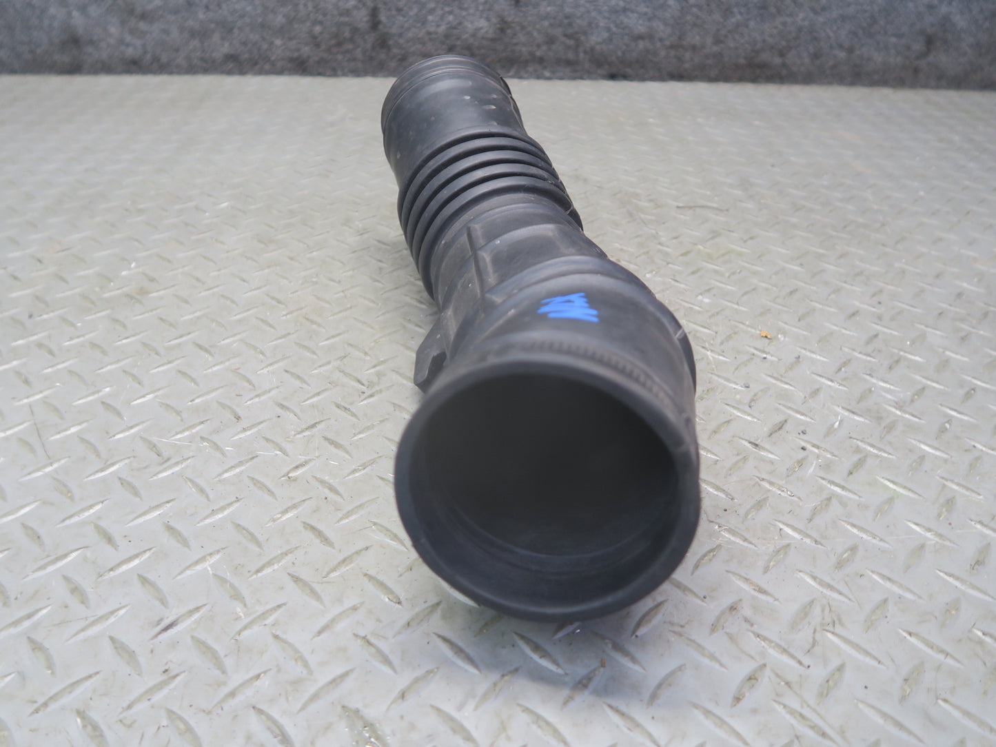 1996-1997 Lexus FZJ80L LX450 Air Intake Cleaner Hose Tube Duct 17881-66080