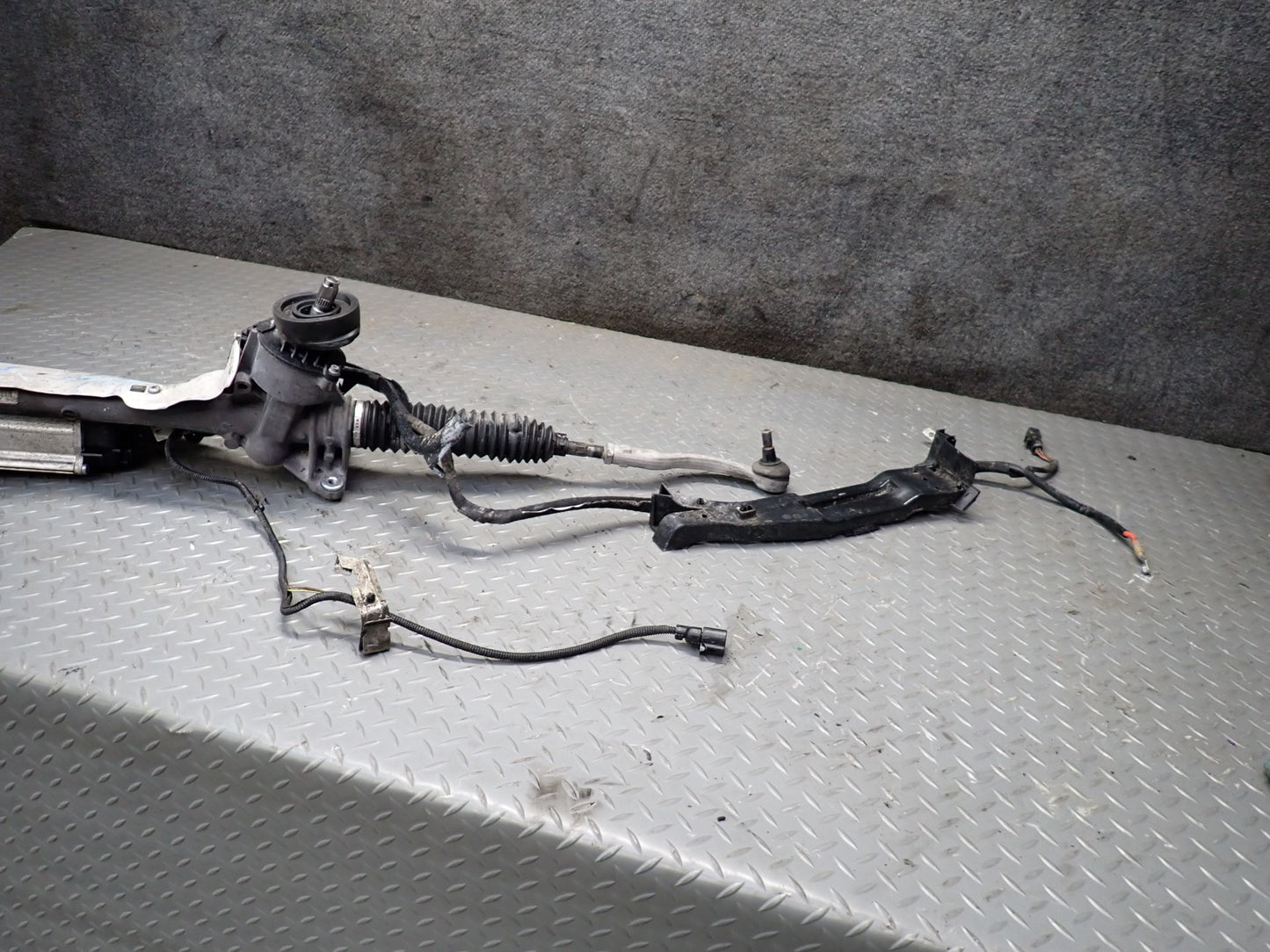 09-15 Audi TT S 8J Quattro Power Steering Rack AND Pinion 116K Miles OEM