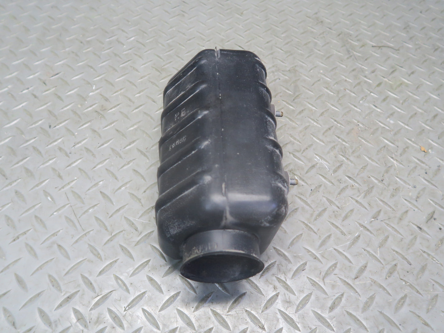 1996-1997 Lexus FZJ80L LX450 Air Intake Resonator Silencer