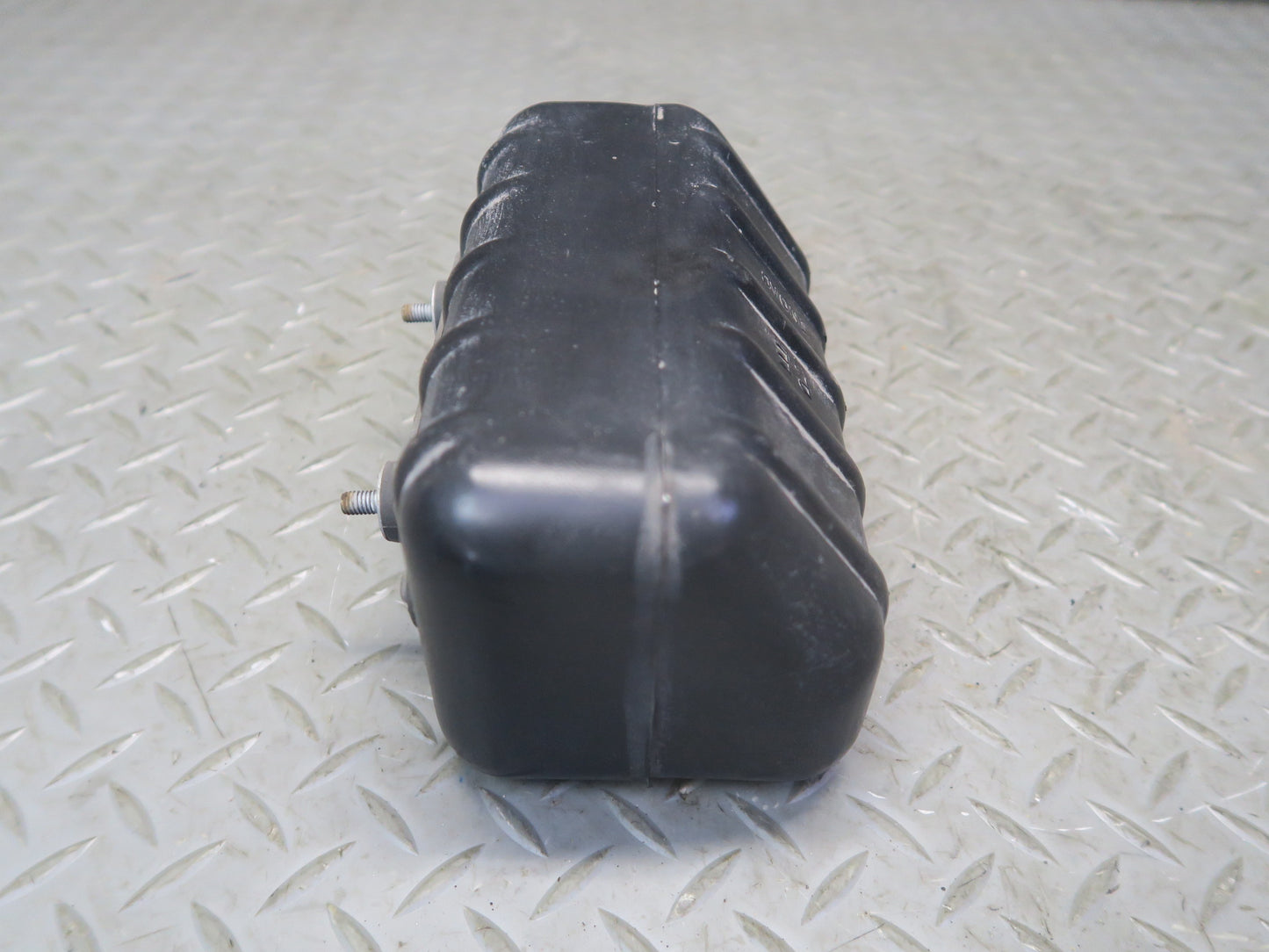 1996-1997 Lexus FZJ80L LX450 Air Intake Resonator Silencer