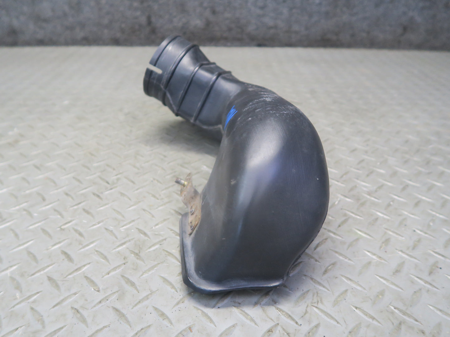 1996-1997 Lexus FZJ80L LX450 Air Intake Cleaner Hose Tube Duct 53207-60120