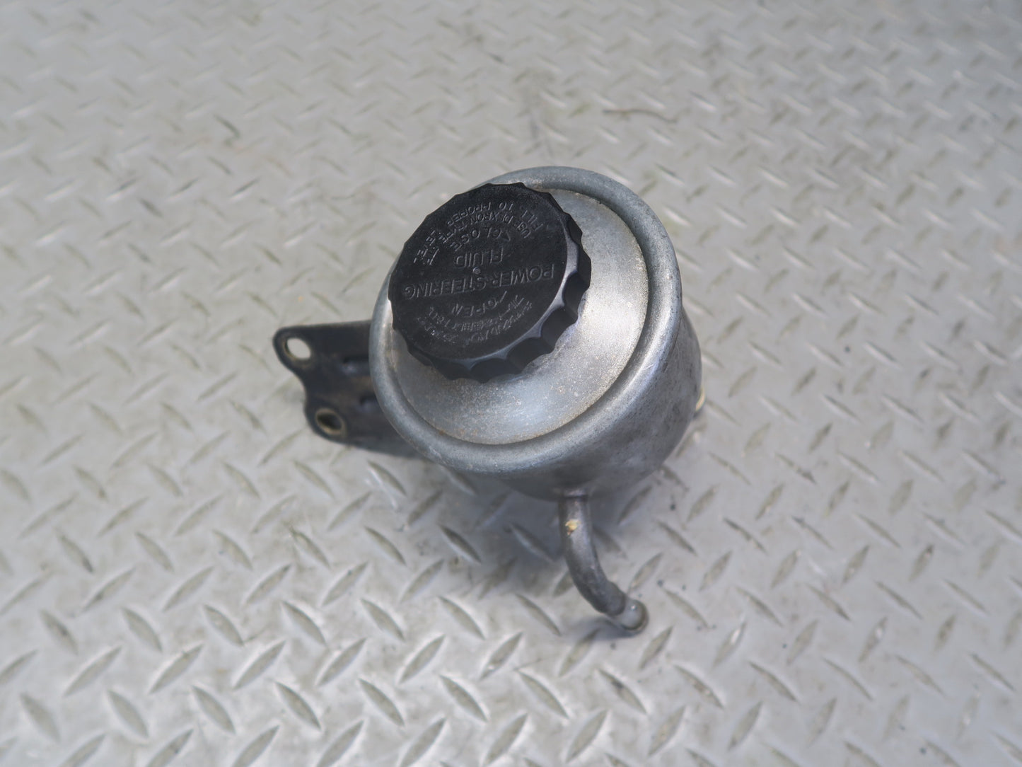 1996-1997 Lexus FZJ80L LX450 Power Steering Fluid Reservoir Tank