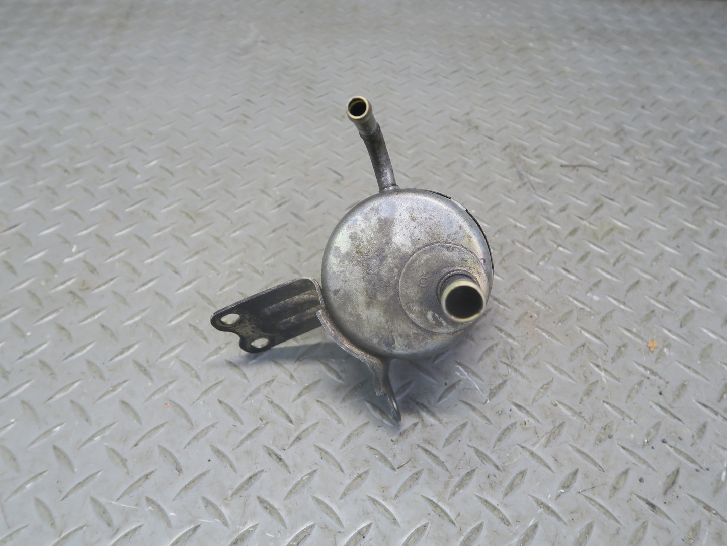 1996-1997 Lexus FZJ80L LX450 Power Steering Fluid Reservoir Tank