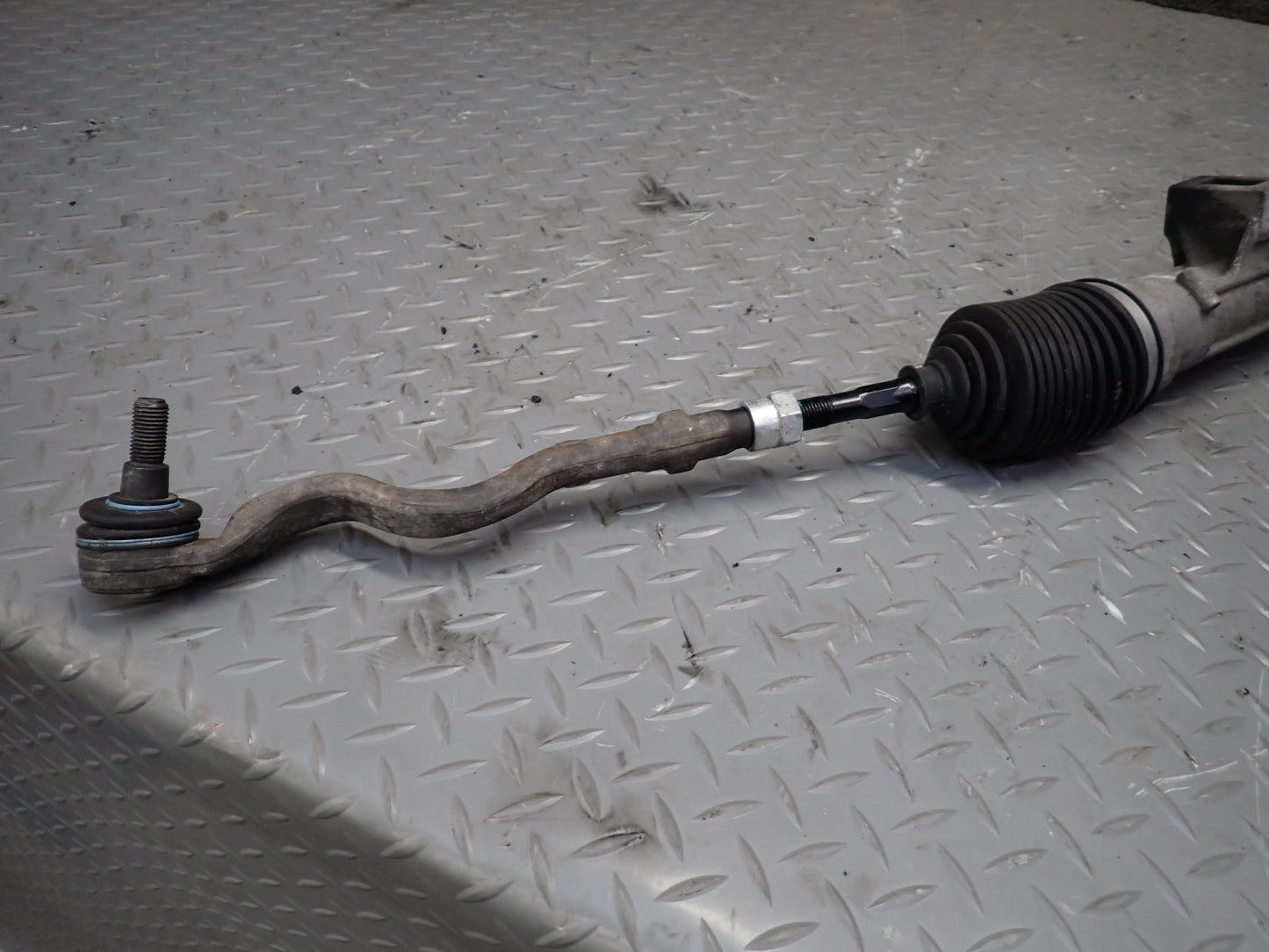 03-08 BMW E86 E85 Z4 Power Steering Rack & Pinion 6762491 OEM