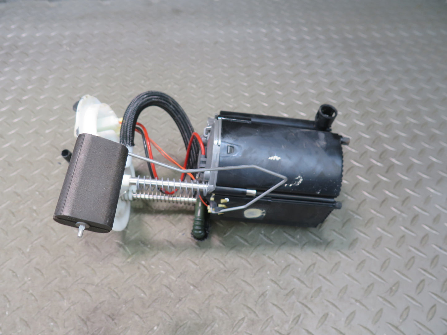 2014-2021 Maserati Quattroporte SQ4 M156 3.0L Fuel Pump Level Sending Unit Set