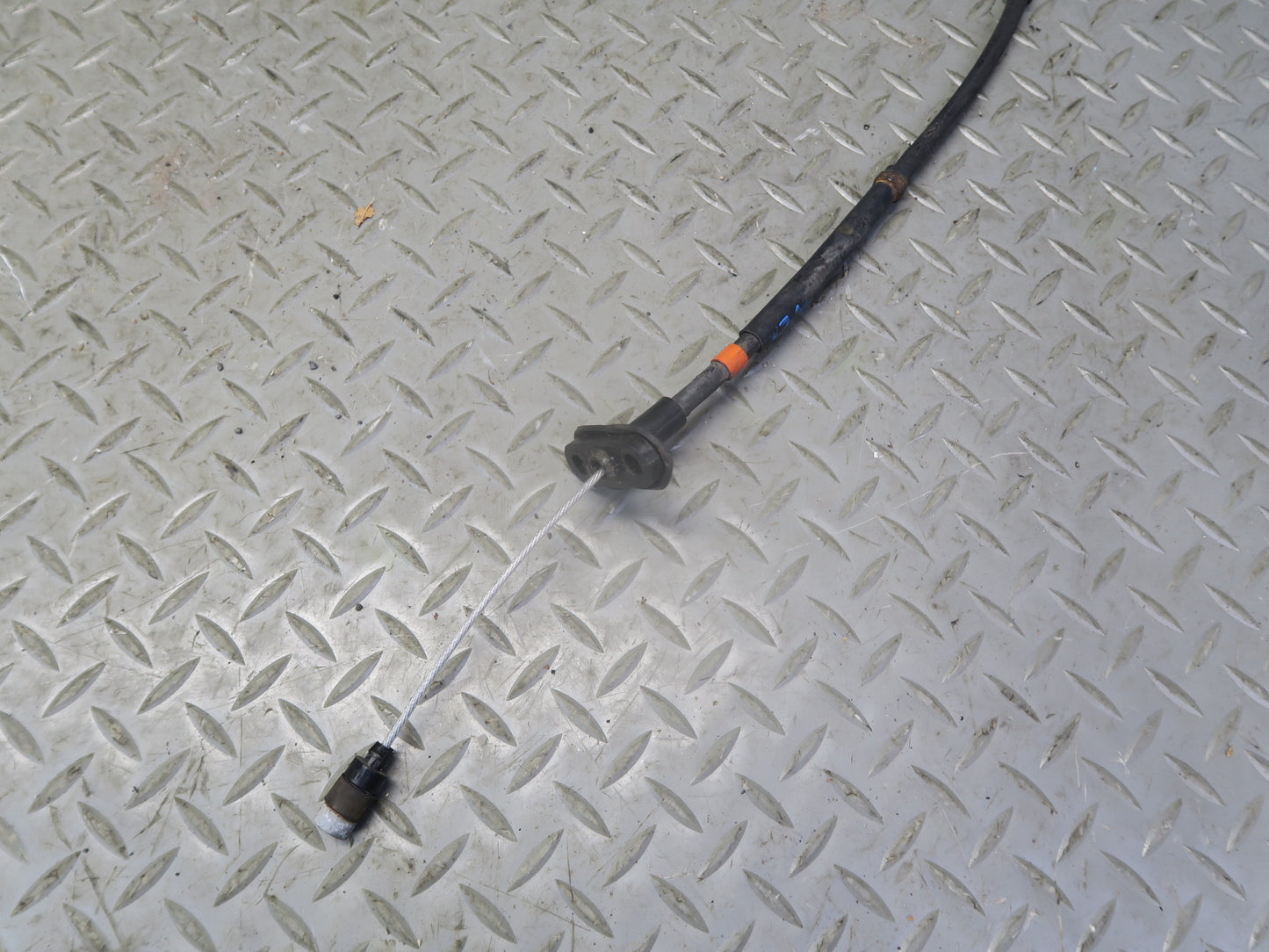 1996-1997 Lexus FZJ80L LX450 Gas Acceleration Pedal Cable