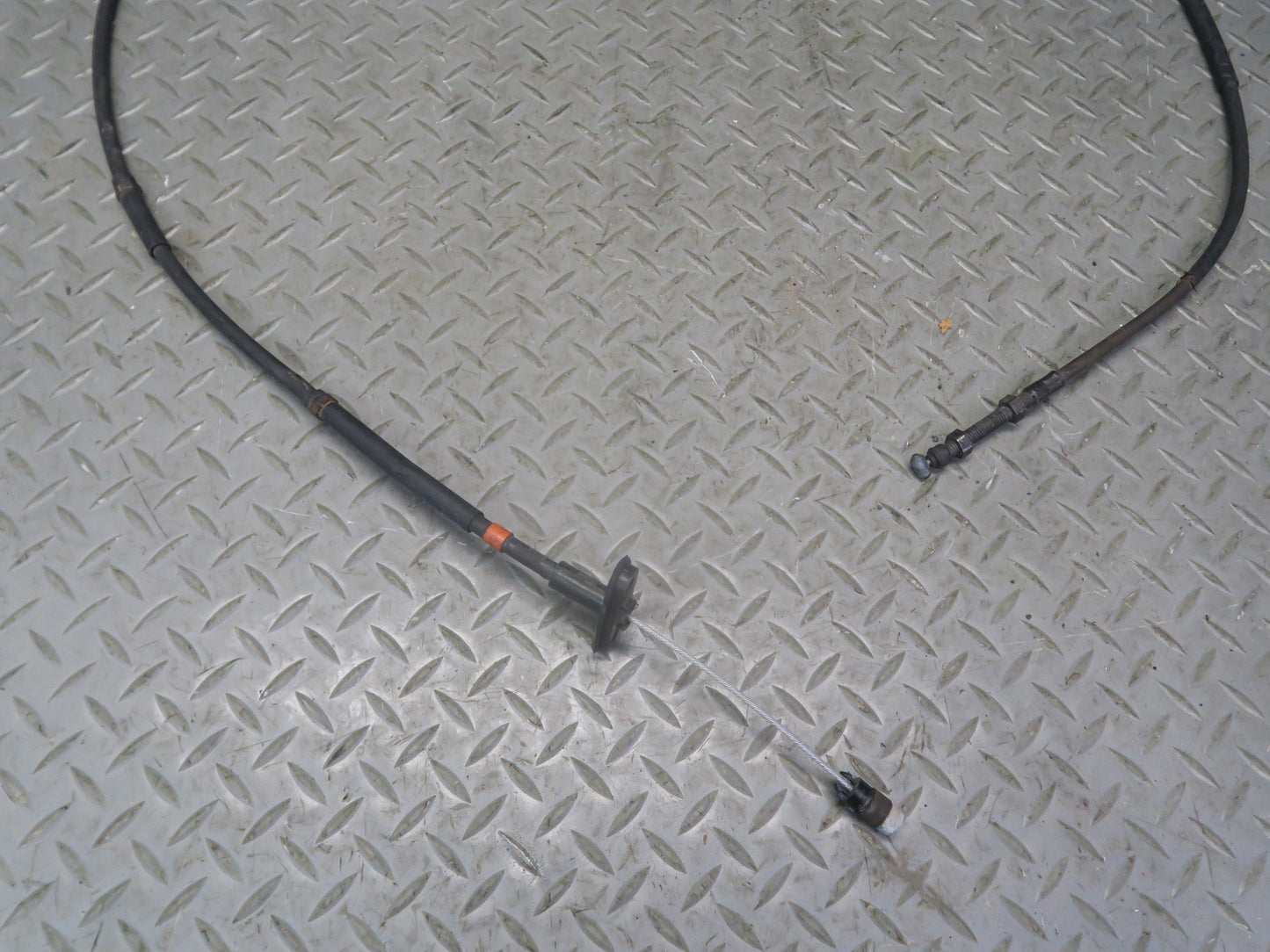 1996-1997 Lexus FZJ80L LX450 Gas Acceleration Pedal Cable