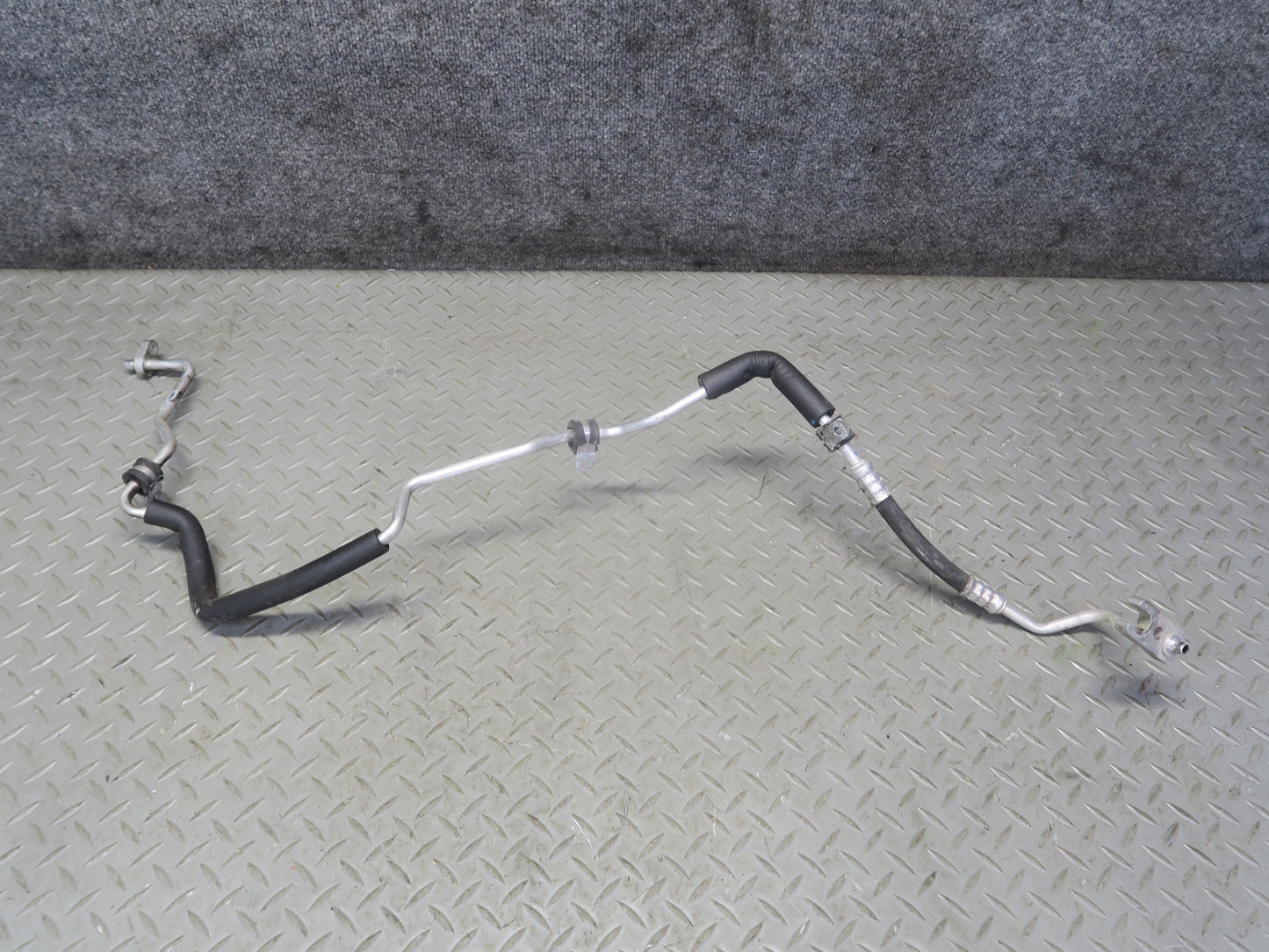 2017-2021 Maserati Quattroporte SQ4 M156 A/C Air Condition Hose Pipe Line Set