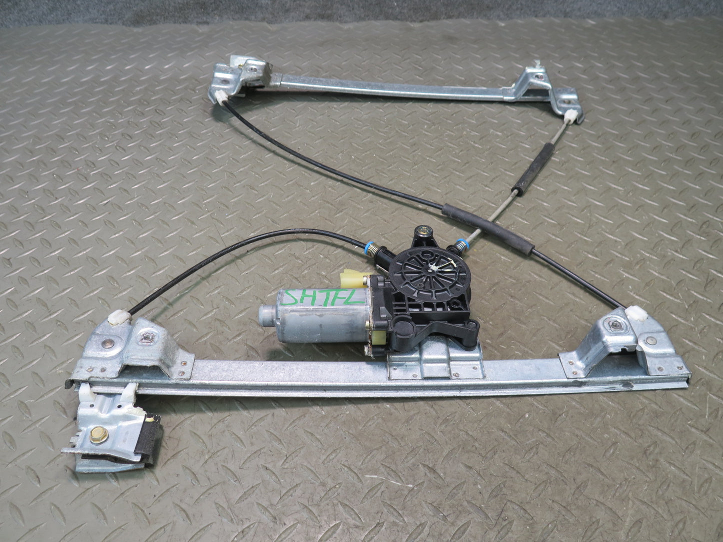 2003-2007 Hummer H2 Front Left Door Window Regulator w Motor