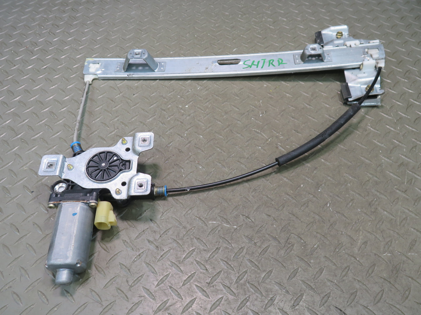 2003-2007 Hummer H2 Rear Right Door Window Regulator w Motor
