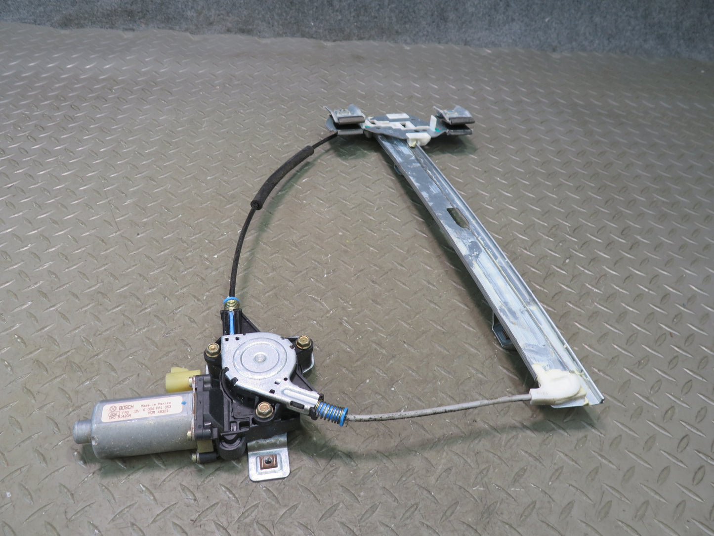2003-2007 Hummer H2 Rear Right Door Window Regulator w Motor