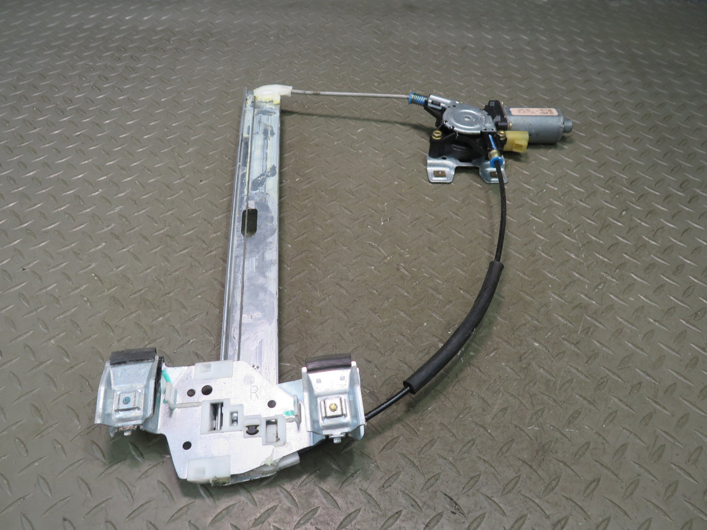 2003-2007 Hummer H2 Rear Right Door Window Regulator w Motor