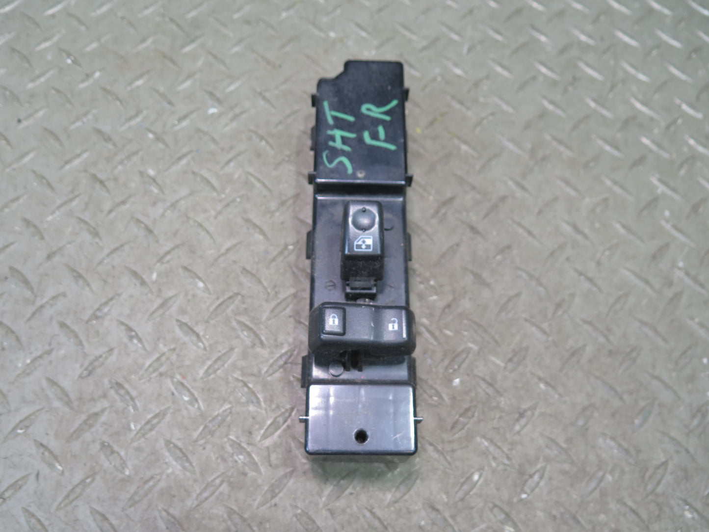 2003-2009 Hummer H2 Front Right Door Power Window Switch 15126401