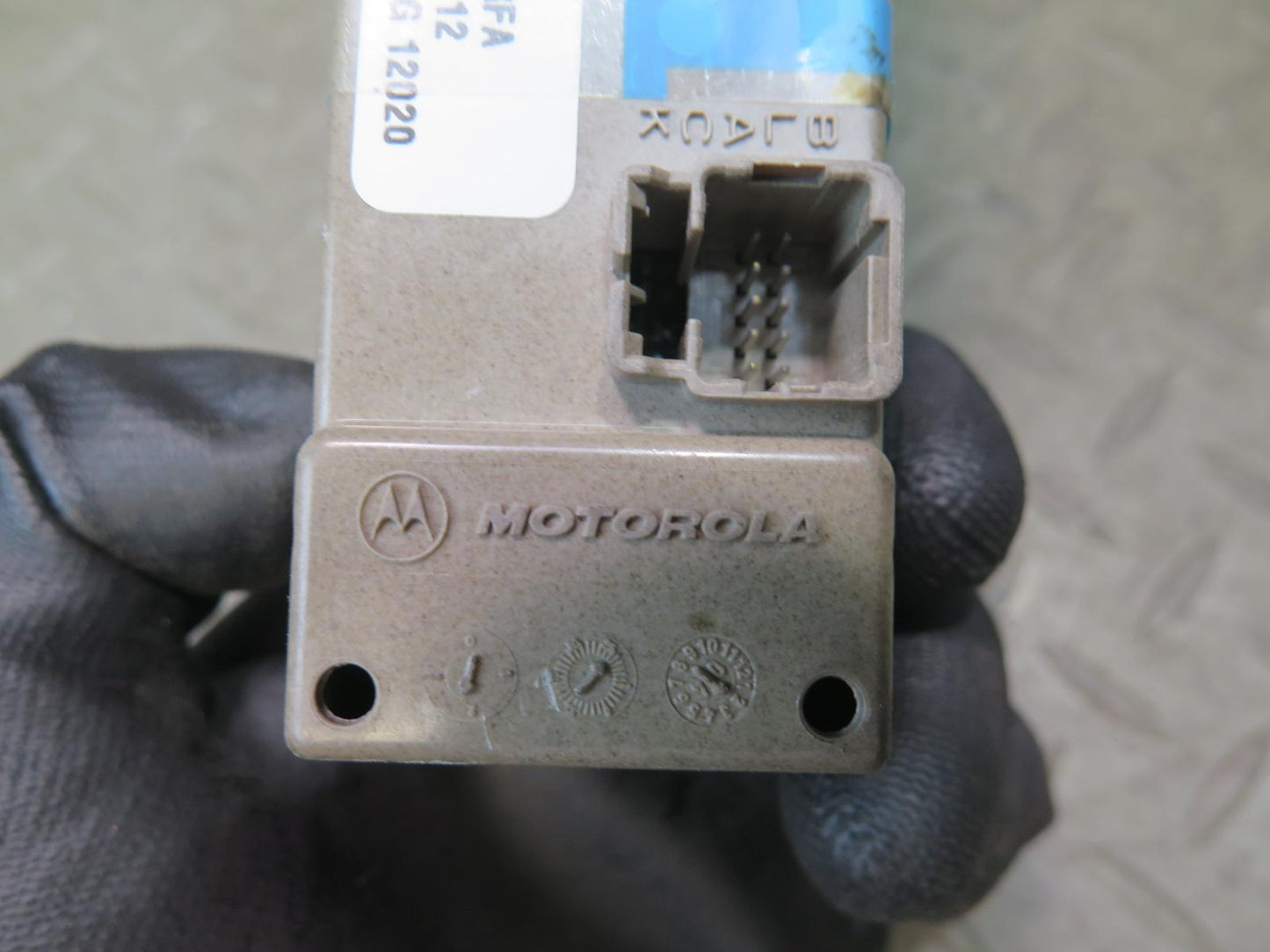 2003-2009 Hummer H2 Front Right Door Power Window Switch 15126401