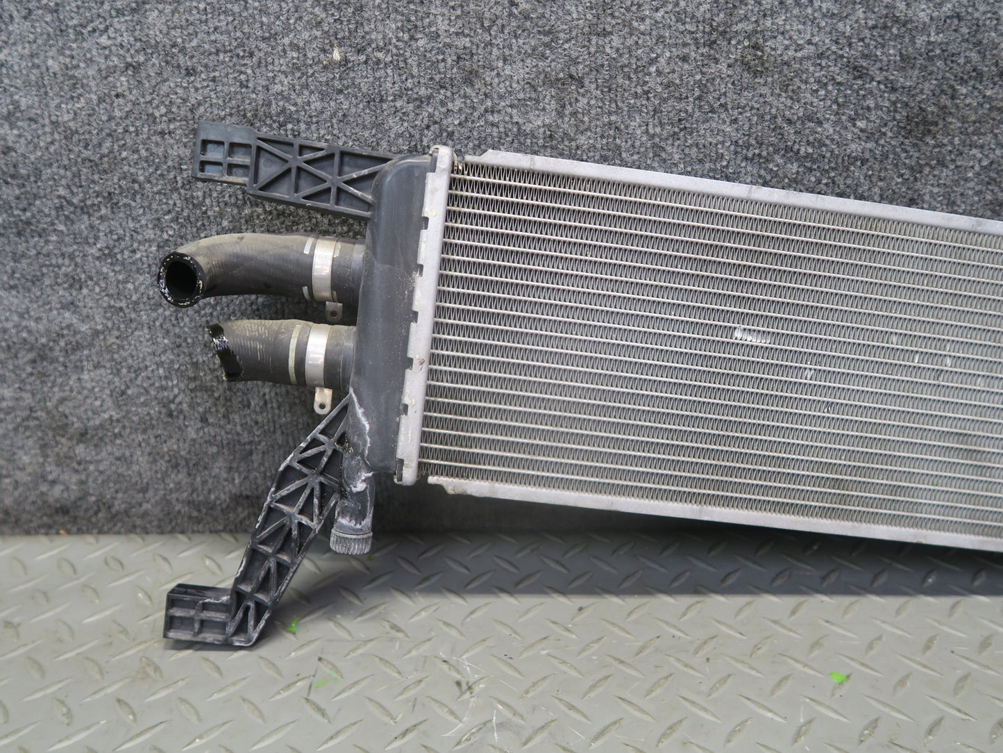 2014-2021 Maserati Quattroporte M156 3.0 AWD Secondary Water Coolant Radiator