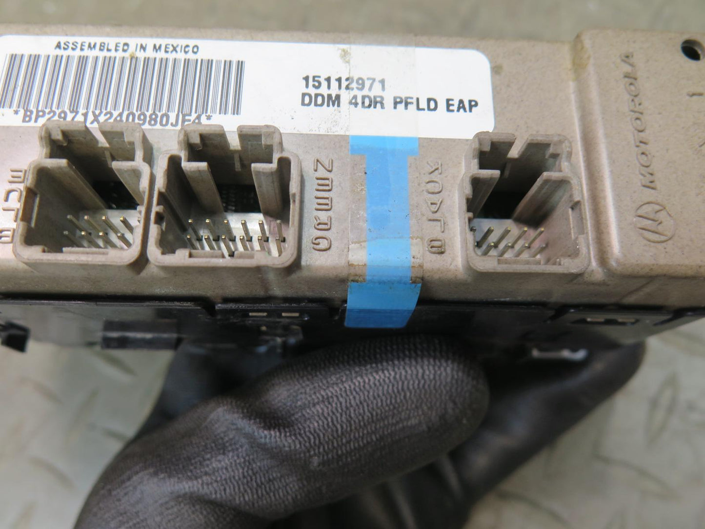 2003-2009 Hummer H2 Front Left Door Master Power Window Mirror Switch 15112971