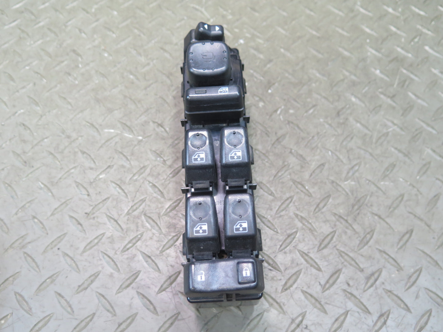 2003-2009 Hummer H2 Front Left Door Master Power Window Mirror Switch 15112971
