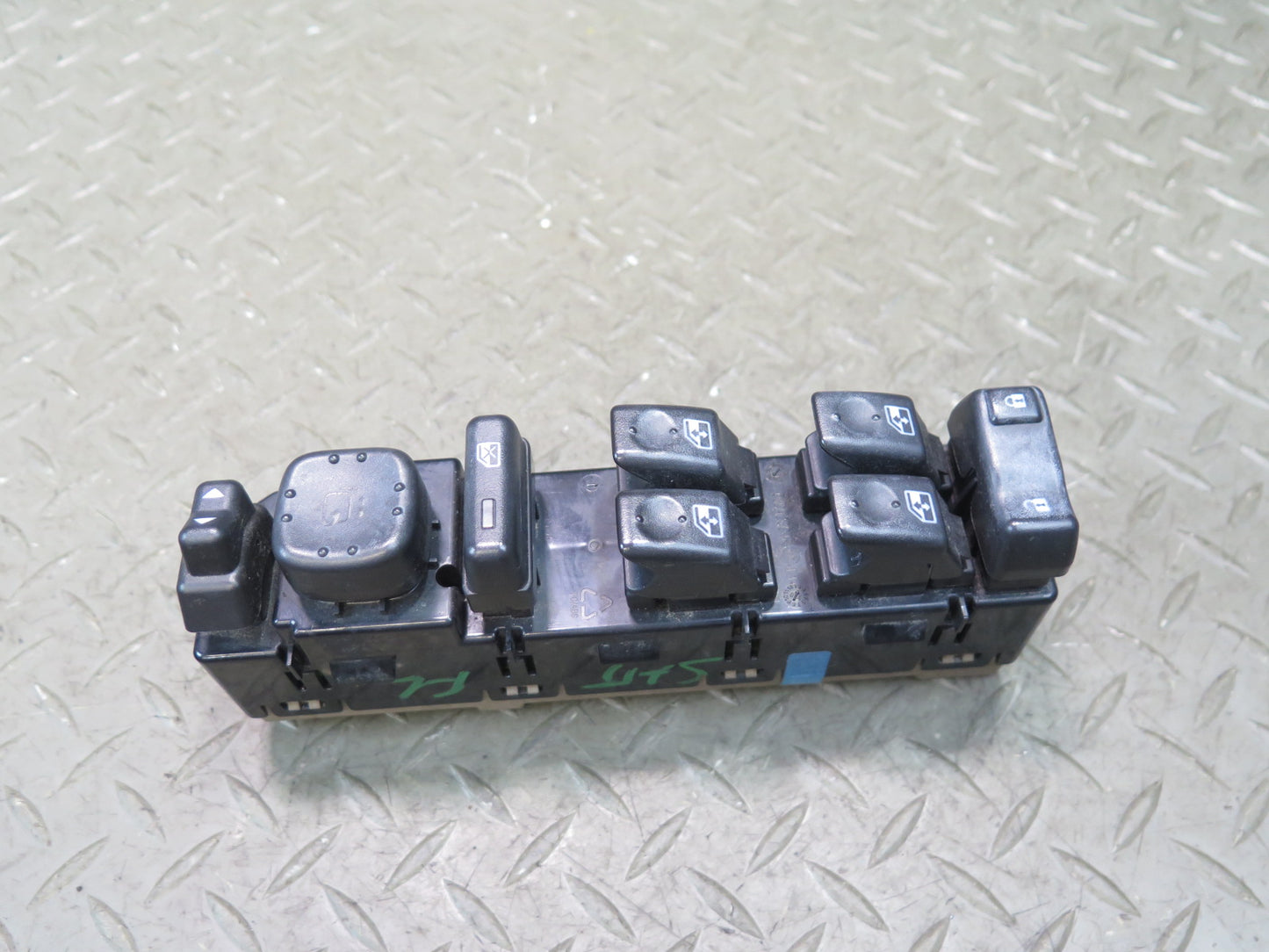 2003-2009 Hummer H2 Front Left Door Master Power Window Mirror Switch 15112971
