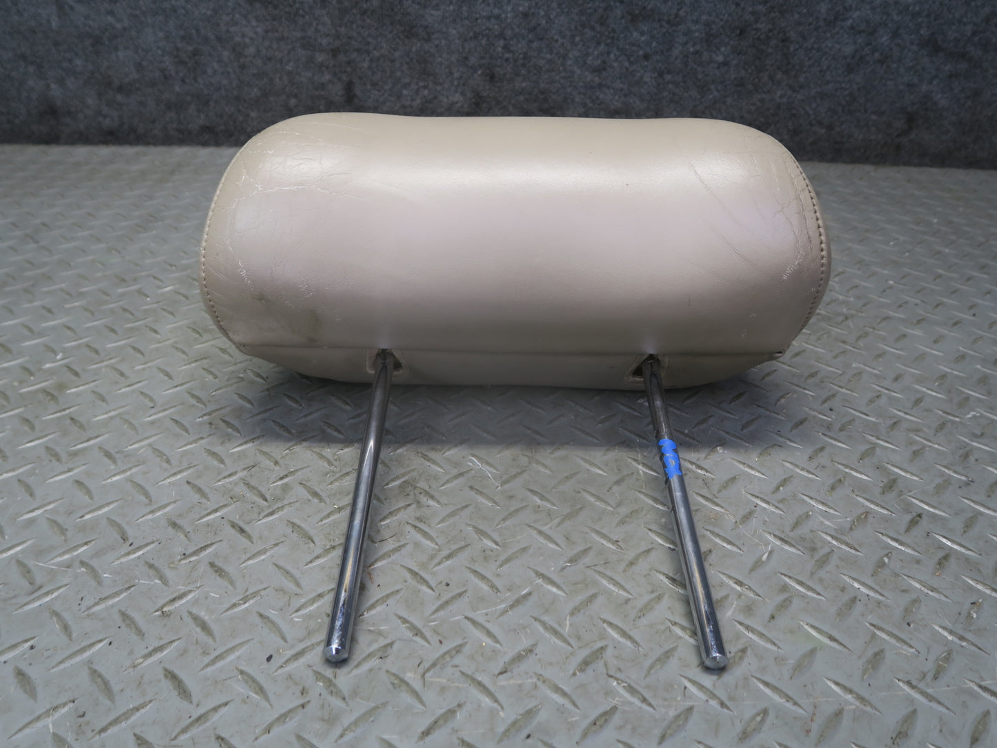 1996-1997 Lexus FZJ80L LX450 Front Left & Right Seat Leather Headrest Set of 2