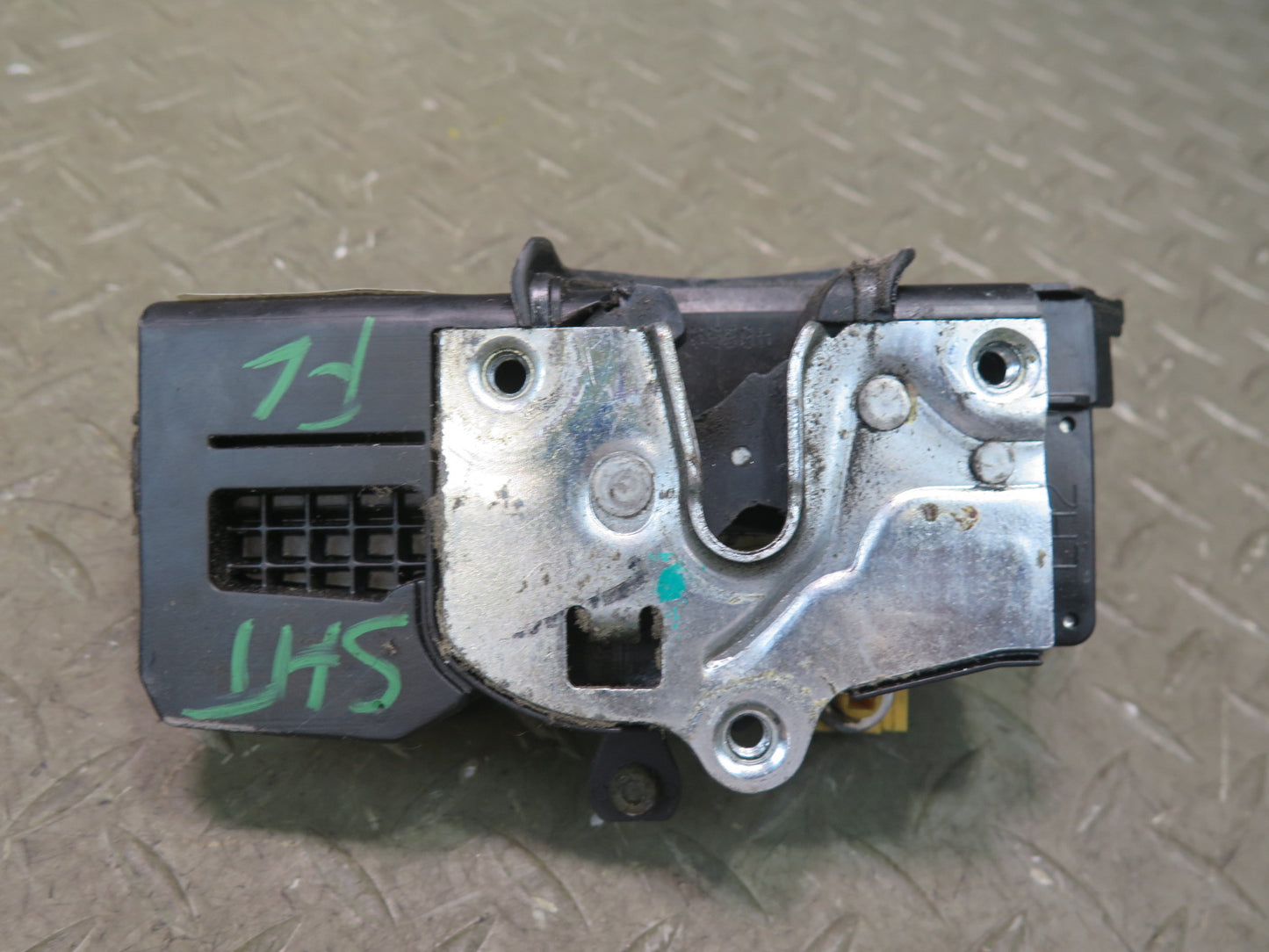 2003-2007 Hummer H2 Front Left Door Lock Latch Actuator