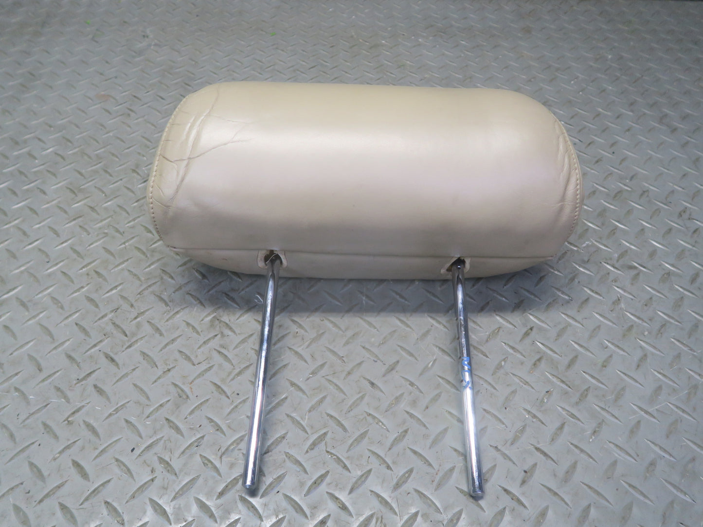 1996-1997 Lexus FZJ80L LX450 Front Left & Right Seat Leather Headrest Set of 2