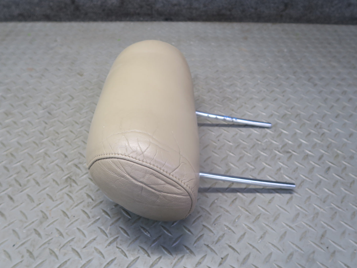 1996-1997 Lexus FZJ80L LX450 Front Left & Right Seat Leather Headrest Set of 2