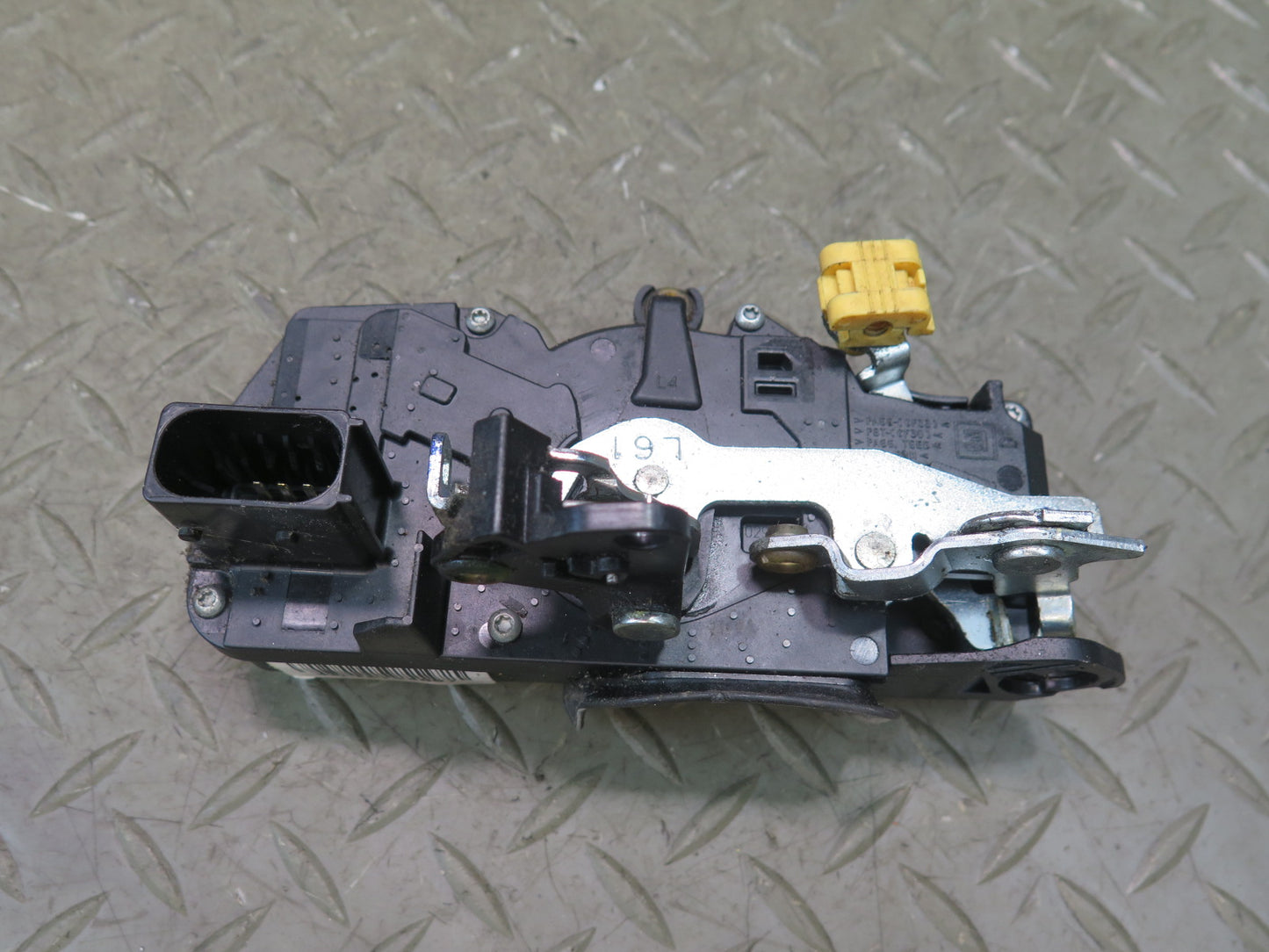 2003-2007 Hummer H2 Front Left Door Lock Latch Actuator