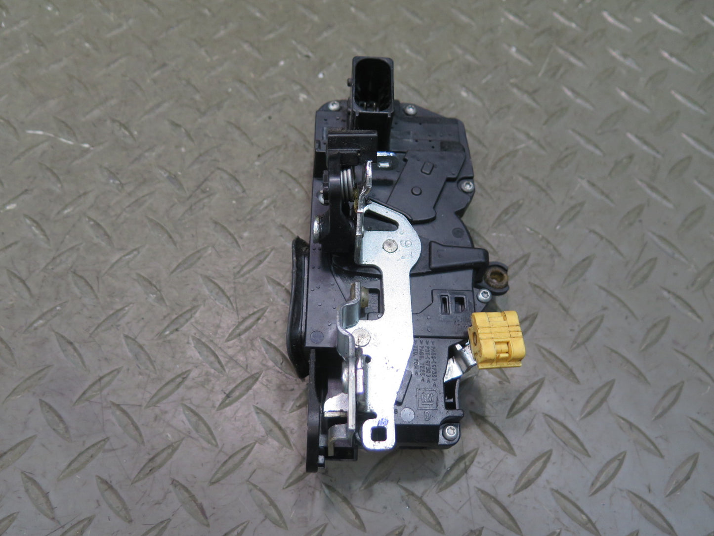2003-2007 Hummer H2 Front Left Door Lock Latch Actuator