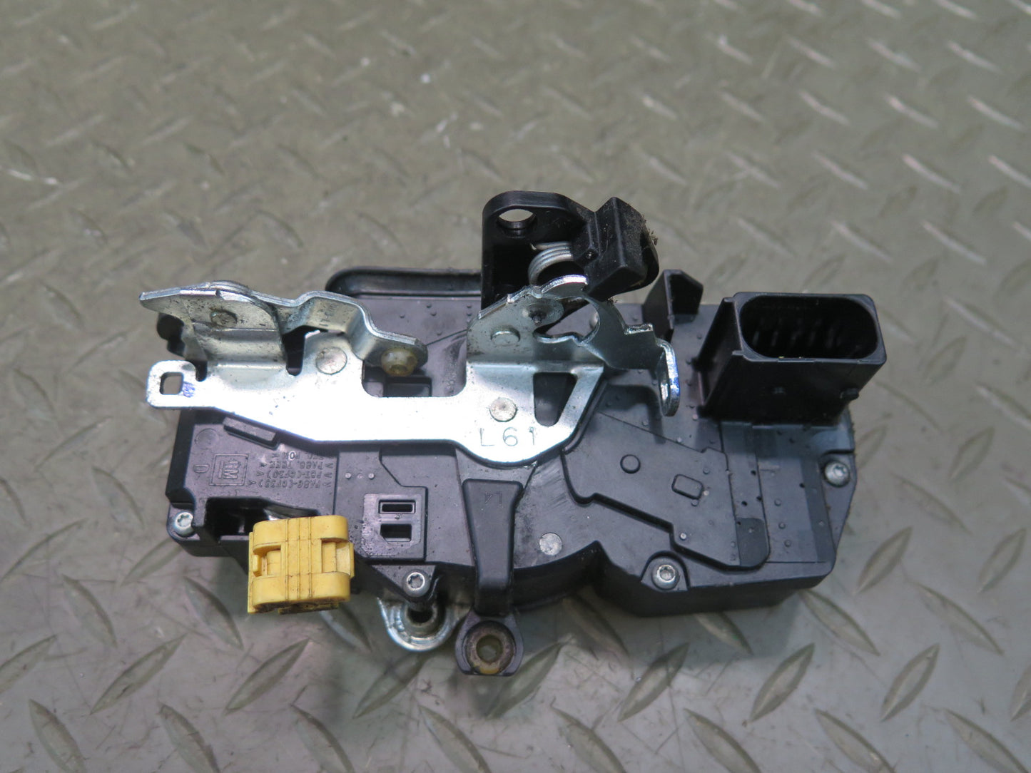 2003-2007 Hummer H2 Front Left Door Lock Latch Actuator
