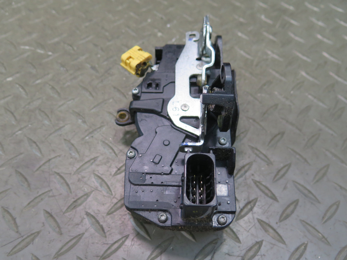 2003-2007 Hummer H2 Front Left Door Lock Latch Actuator