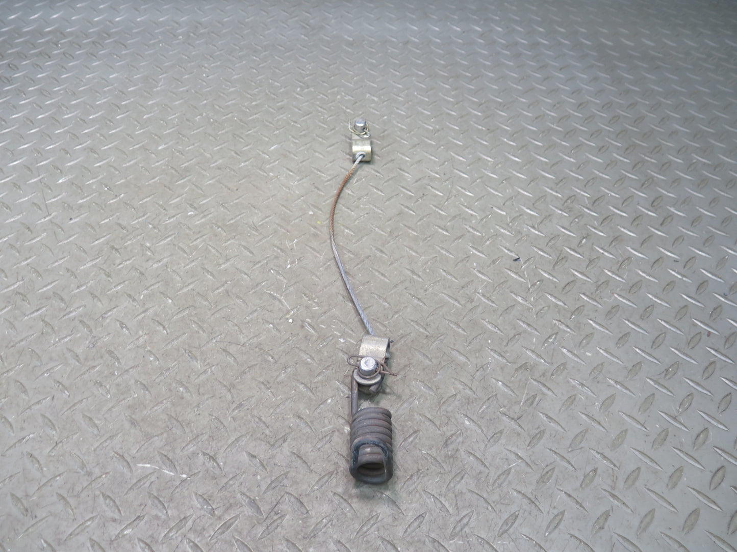 2003-2009 Hummer H2 Front Hood Bonnet Open Check Cable Spring Set of 2