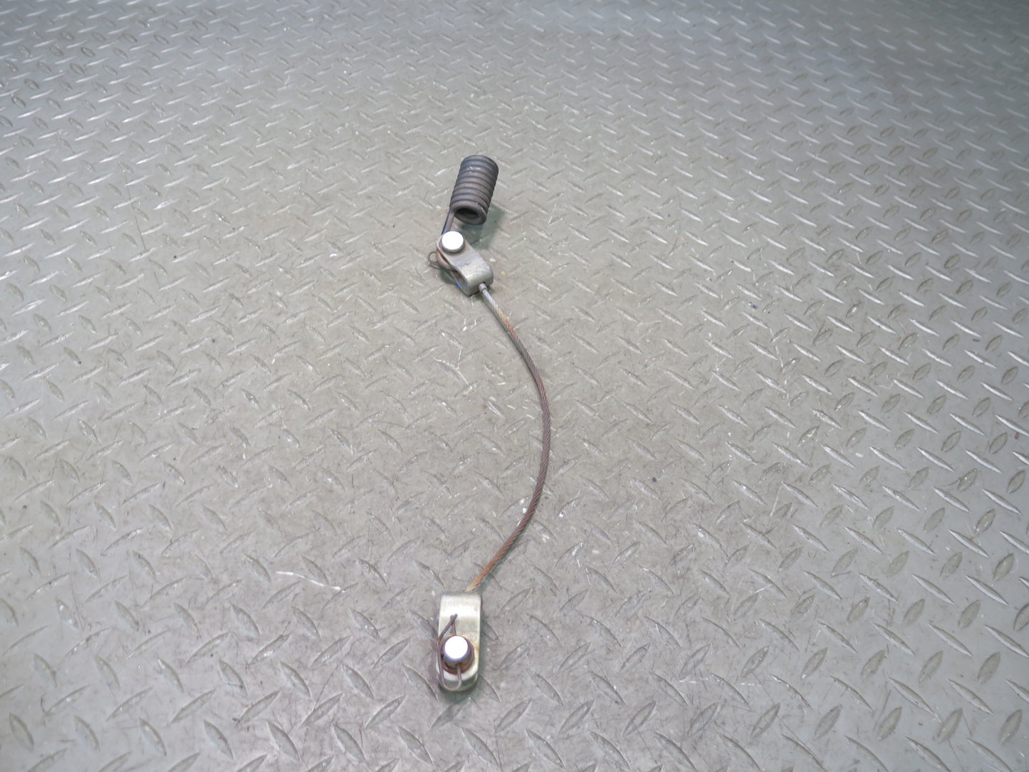 2003-2009 Hummer H2 Front Hood Bonnet Open Check Cable Spring Set of 2