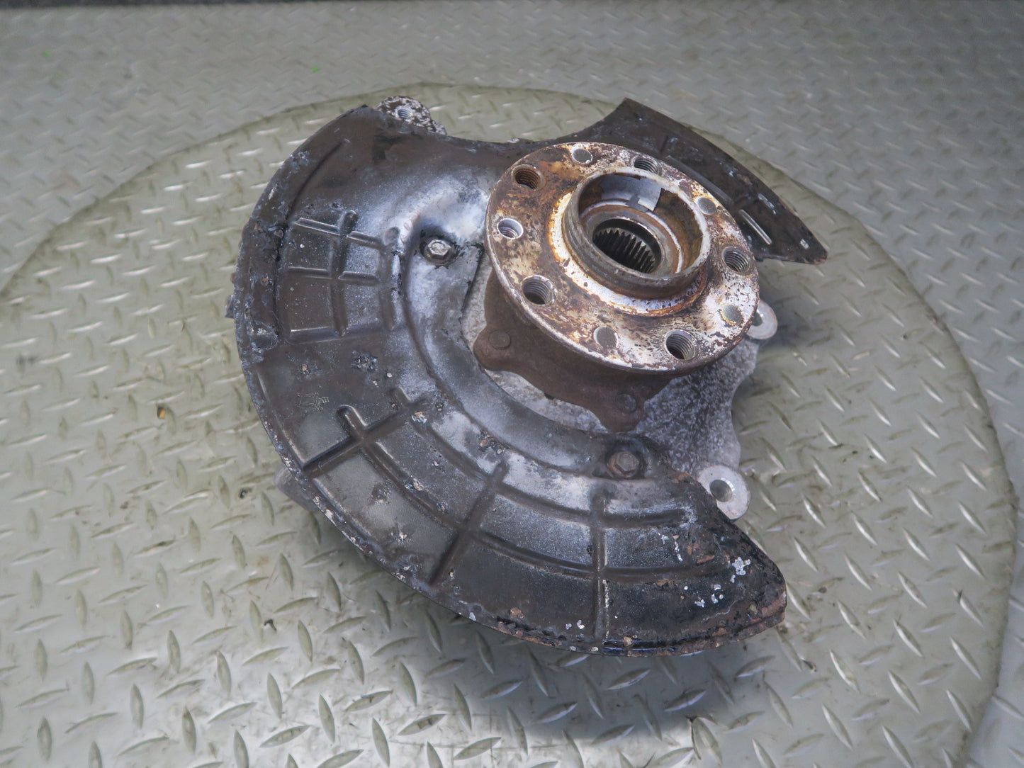 14-21 Maserati Quattroporte SQ4 M156 Rear Left Side Spindle Knuckle Wheel Hub
