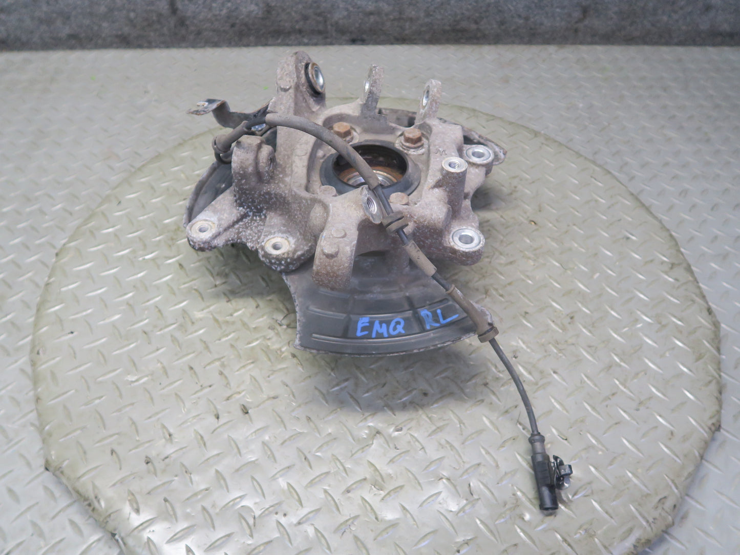 14-21 Maserati Quattroporte SQ4 M156 Rear Left Side Spindle Knuckle Wheel Hub