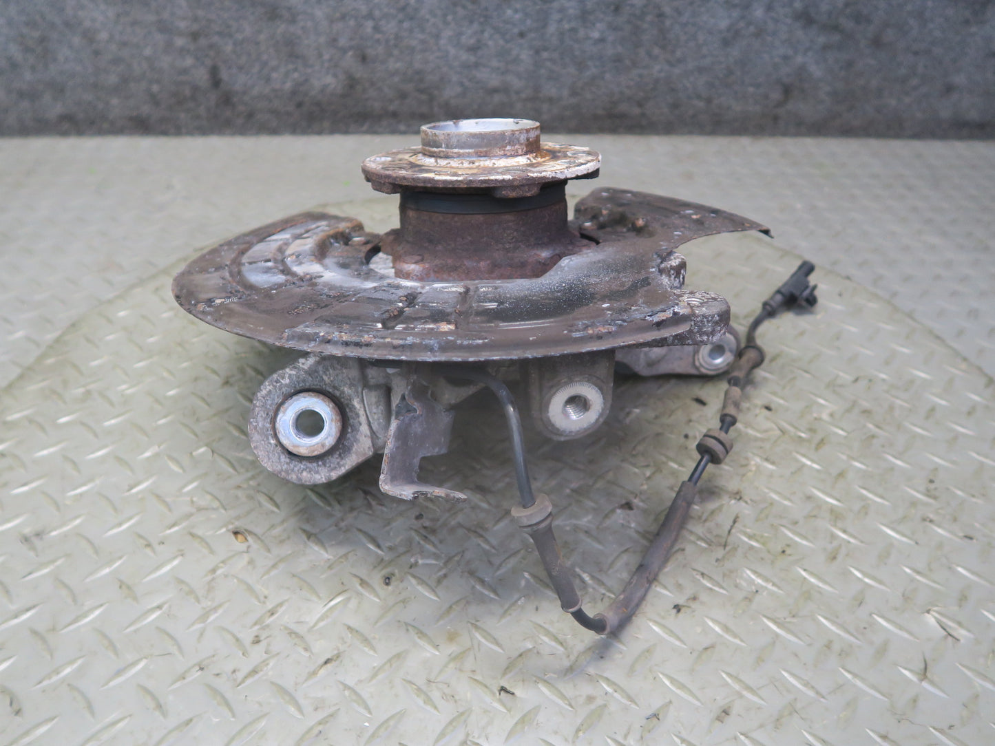 14-21 Maserati Quattroporte SQ4 M156 Rear Right Side Spindle Knuckle Wheel Hub
