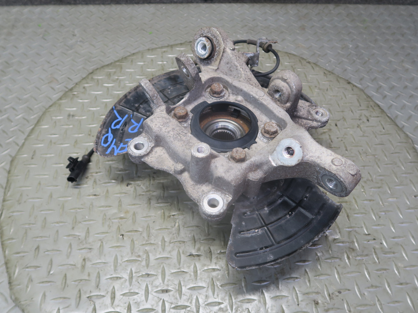 14-21 Maserati Quattroporte SQ4 M156 Rear Right Side Spindle Knuckle Wheel Hub