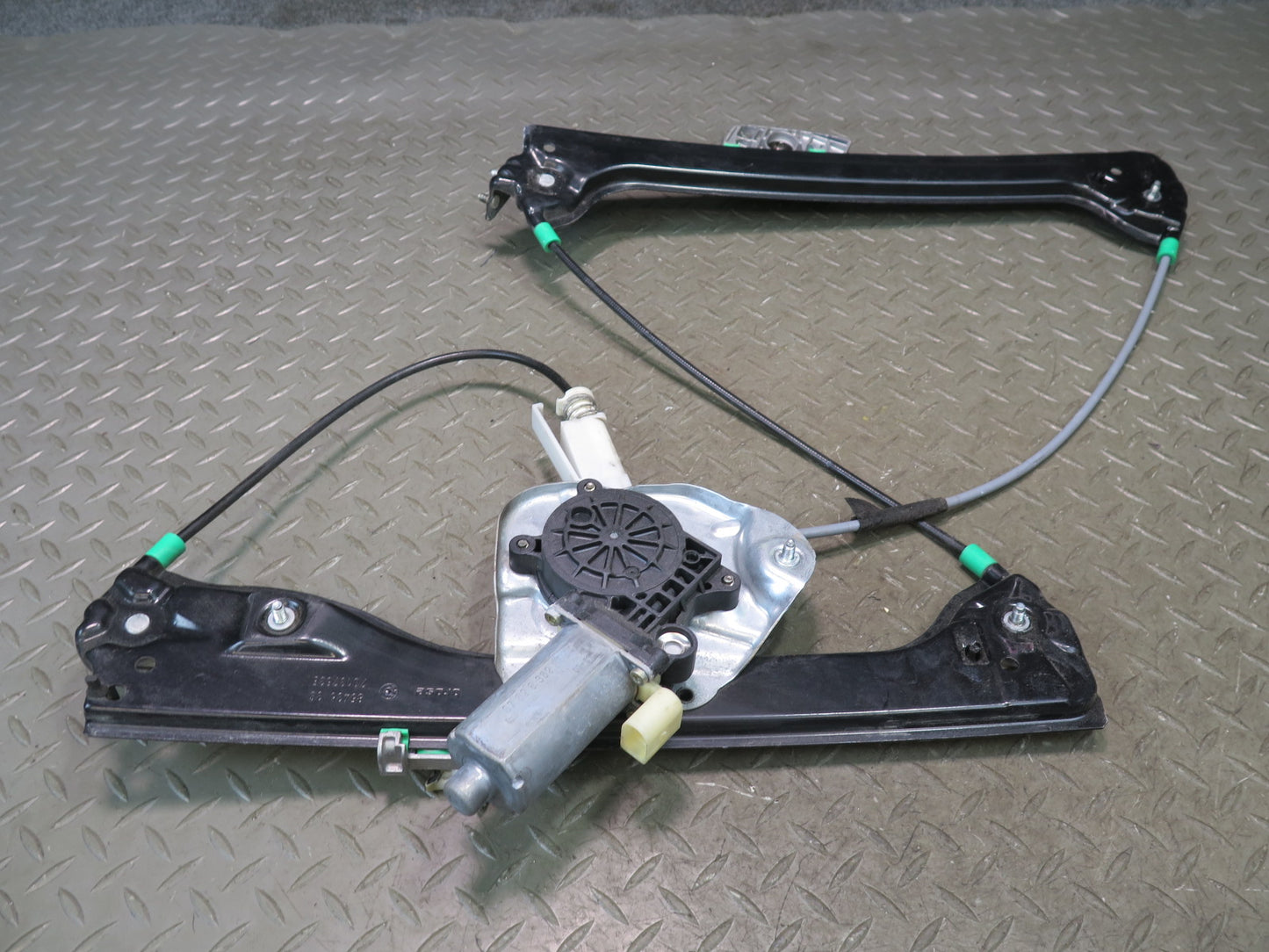 03-08 BMW E86 E85 Z4 Left Driver Door Window Regulator w Motor 7013753 OEM