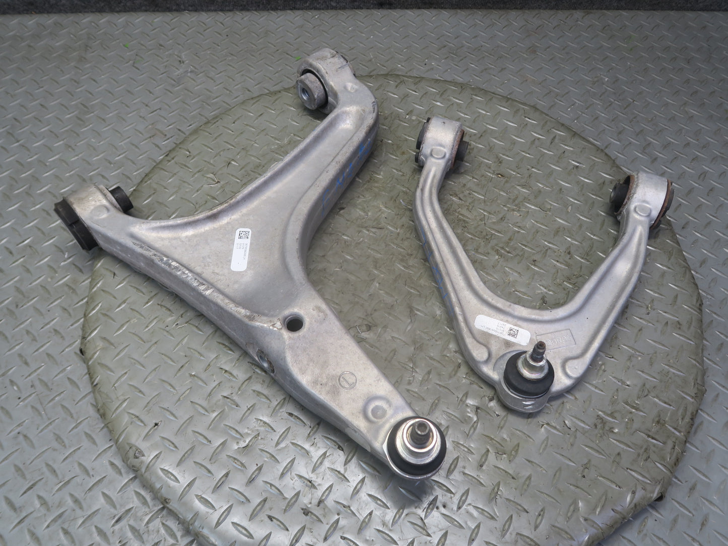 2017-2021 Maserati Quattroporte M156 Front Left Upper & Lower Control Arm Set